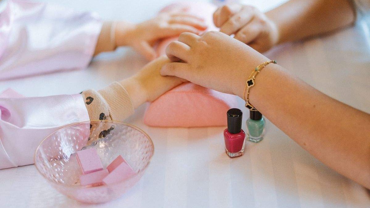 Manikir za djevojčice do 14 godina